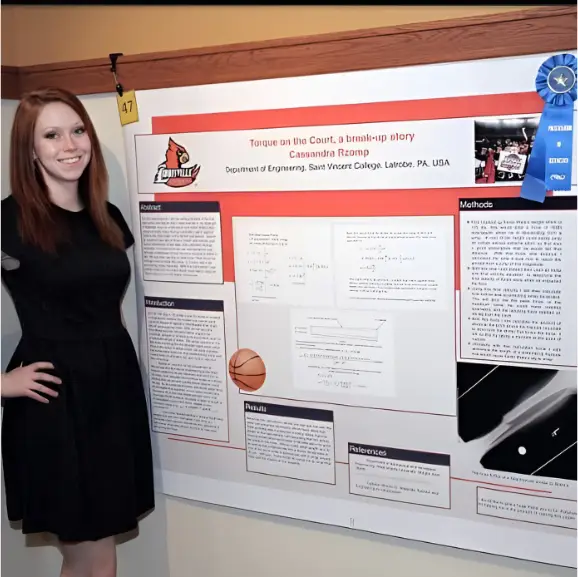 Cassie, ing&eacute;nieur produit chez Kirk, une compagnie de Sentric Safety Group.