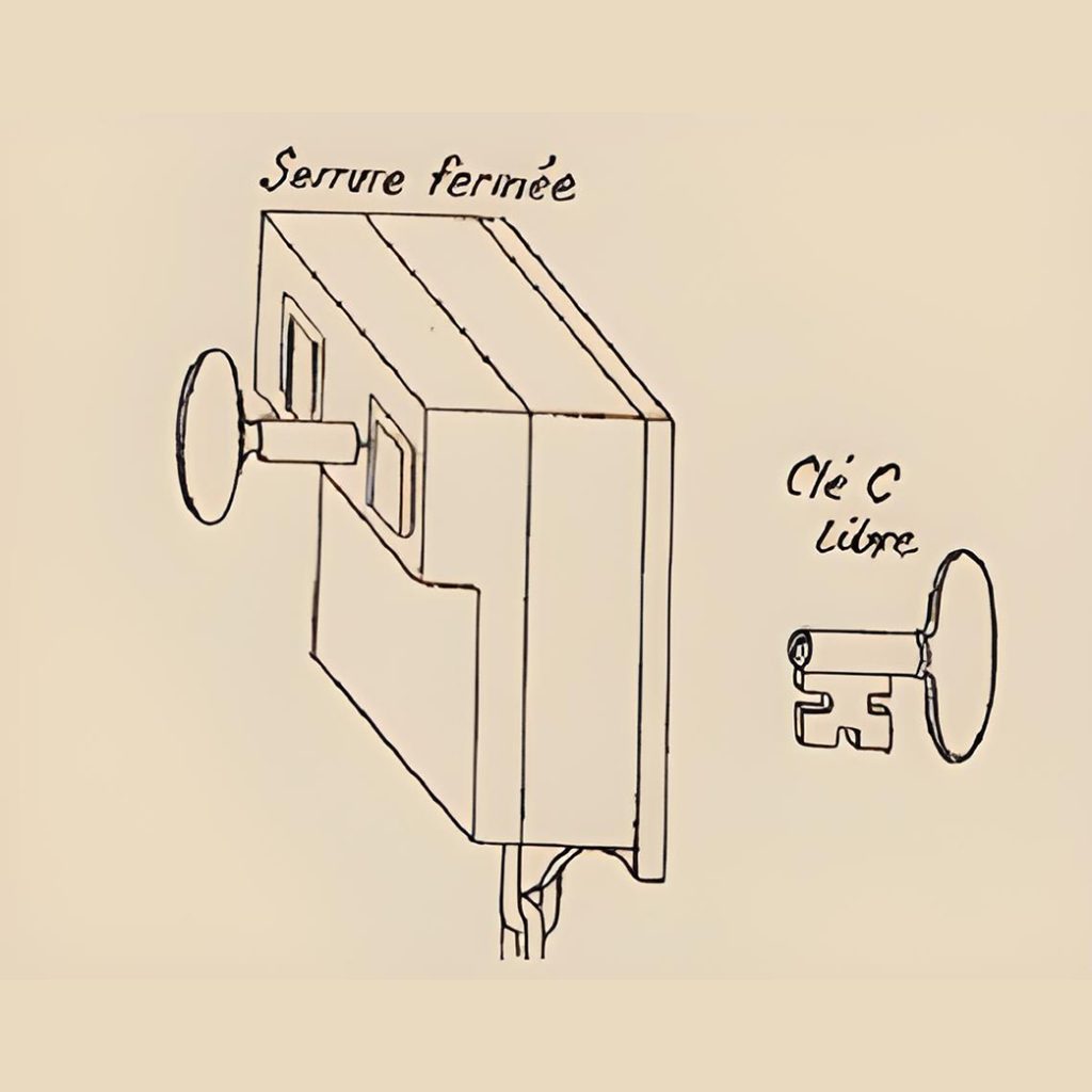 Trayvou manufacturers interlocking devices